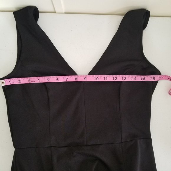 H&M V-Neck Fit & Flare Black Dress - Picture 6 of 8